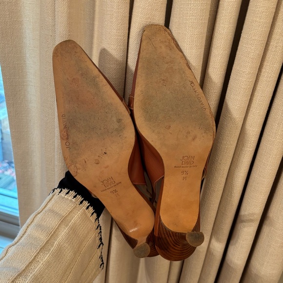 Joan & David Brown Leather Slingback Pumps with Buckle - Picture 4 of 4